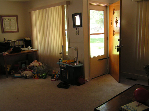 Living_2